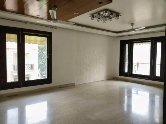 Green Park Builder Floor