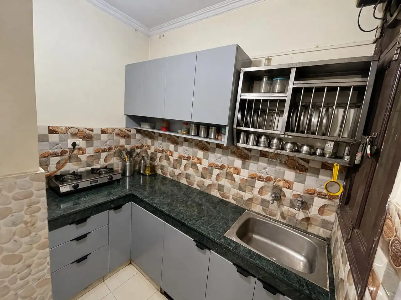 1BHK Flat with Private Terrace Thumbnail 6